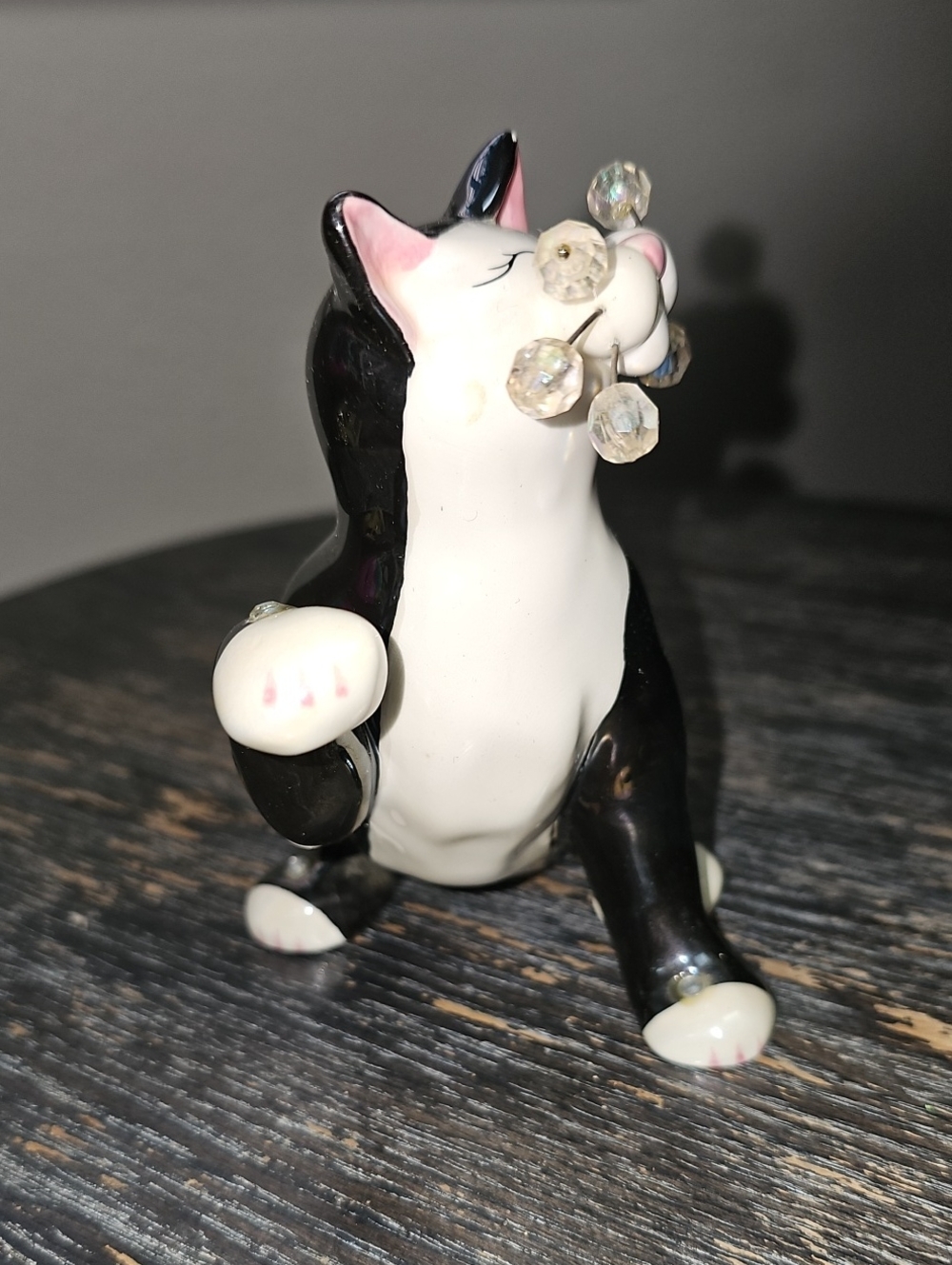Amy Lacombe Cat With Rhinestones - Picture 2 of 6
